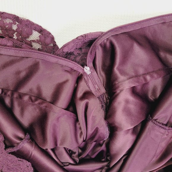 Express Dress Eyelet Lace Women's Small Purple V-Neckline Dark Romantic Vampy - Picture 7 of 15